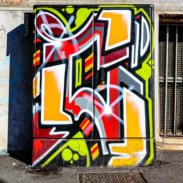 01milano-spray3-03
